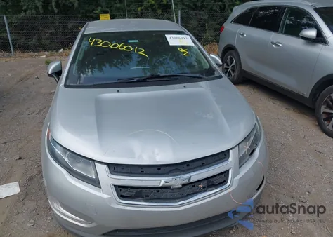 2013 Chevrolet Volt z USA, uszkodzony, nr VIN 1G1RA6E43DU149285